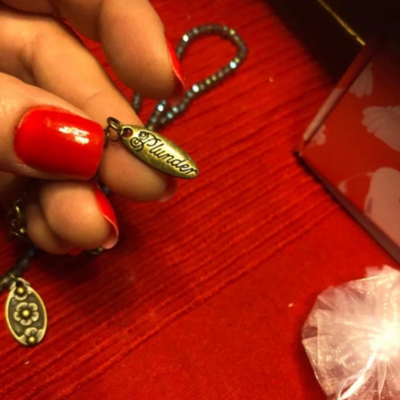 Plunder design Necklace - Picture 2 of 3